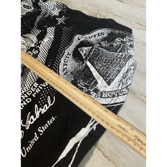 Contender Graphic T-Shirt – Bold All-Over Money & Eagle Print – Size XL - Picture 6 of 7